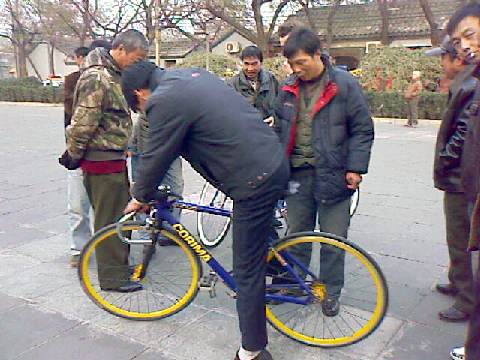 Bike Rickshaw Guy on Fixed Gear