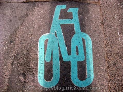Bike Lane Symbol in Tours