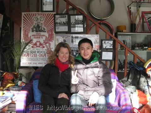 Cyclist Zheng Xiao Hai and Ines